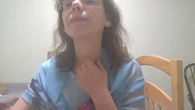 Snapshot of HollyJewel chatting on 12.13.24 HollyJewel online show from 12.13.24