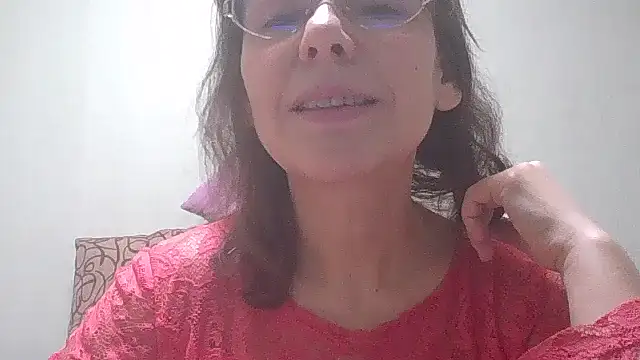 Snapshot of HollyJewel chatting on 01.03.25 HollyJewel online show from 01.03.25