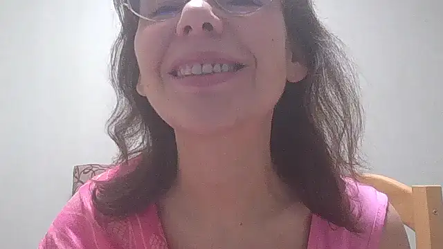 Snapshot of HollyJewel chatting on 01.10.25 HollyJewel online show from 01.10.25