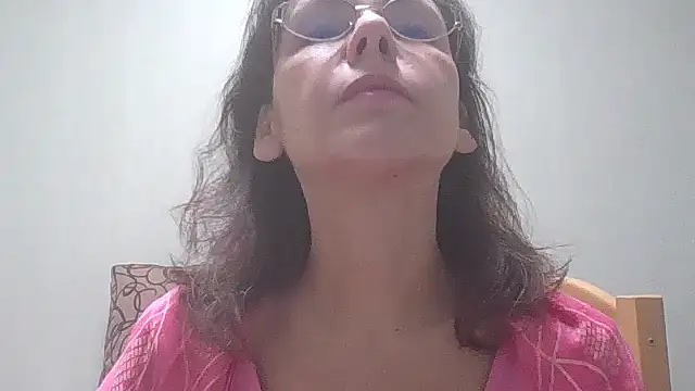 Snapshot of HollyJewel chatting on 01.22.25 HollyJewel online show from 01.22.25