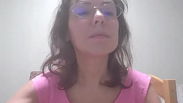 Snapshot of HollyJewel chatting on 01.28.25 HollyJewel online show from 01.28.25