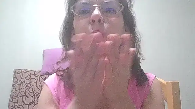 Snapshot of HollyJewel chatting on 02.03.25 HollyJewel online show from 02.03.25