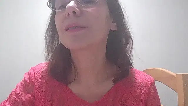 Snapshot of HollyJewel chatting on 02.10.25 HollyJewel online show from 02.10.25