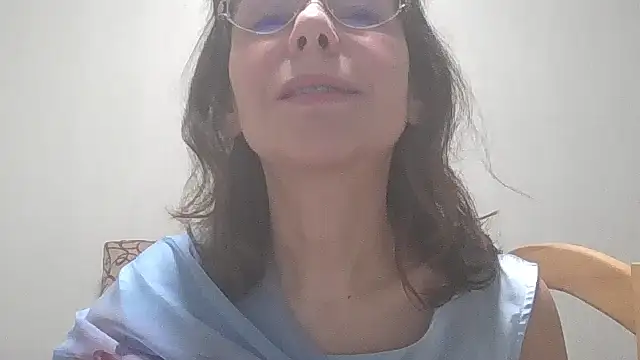 Snapshot of HollyJewel chatting on 02.17.25 HollyJewel online show from 02.17.25