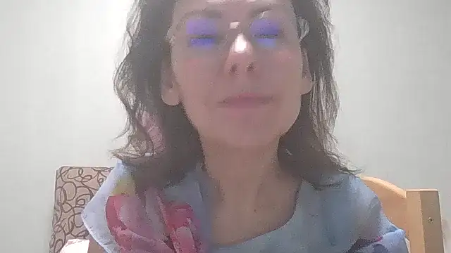 Snapshot of HollyJewel chatting on 02.20.25 HollyJewel online show from 02.20.25