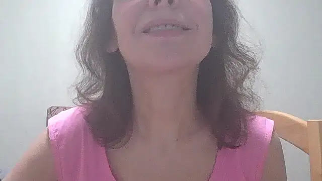 Snapshot of HollyJewel chatting on 02.24.25 HollyJewel online show from 02.24.25