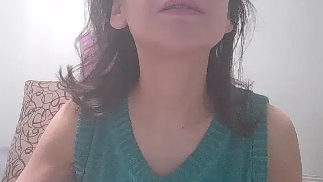 Snapshot of HollyJewel chatting on 03.07.25 HollyJewel online show from 03.07.25