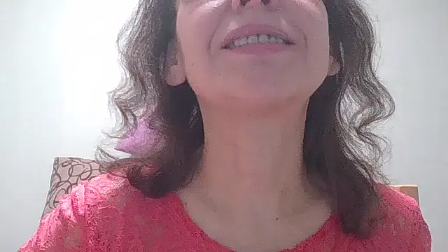 Snapshot of HollyJewel chatting on 03.11.25 HollyJewel online show from 03.11.25