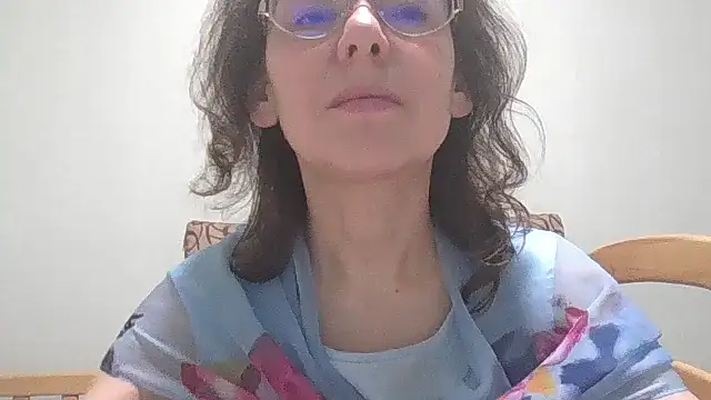 Snapshot of HollyJewel chatting on 03.12.25 HollyJewel online show from 03.12.25