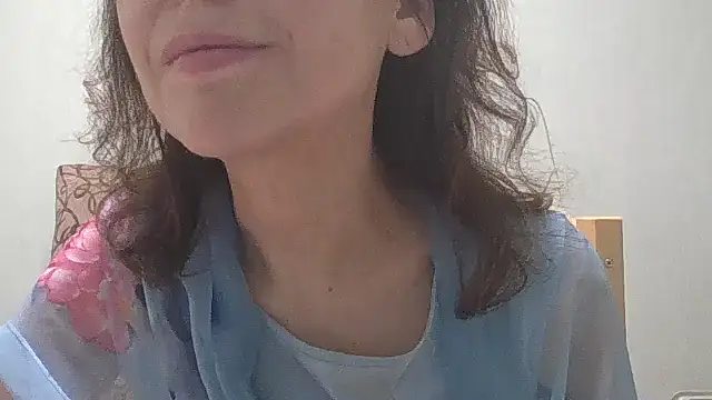 Snapshot of HollyJewel chatting on 03.14.25 HollyJewel online show from 03.14.25