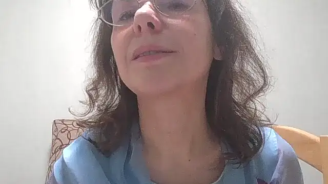 Snapshot of HollyJewel chatting on 03.14.25 HollyJewel online show from 03.14.25