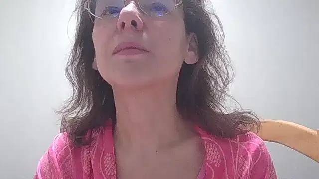 Snapshot of HollyJewel chatting on 03.21.25 HollyJewel online show from 03.21.25