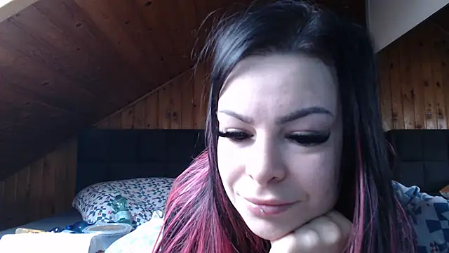 Snapshot of BoeseMoni1998 chatting on 11.29.25 BoeseMoni1998 online show from 11.29.25