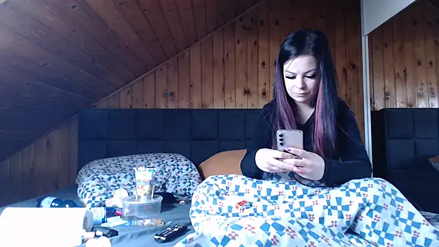 Snapshot of BoeseMoni1998 chatting on 11.30.25 BoeseMoni1998 online show from 11.30.25