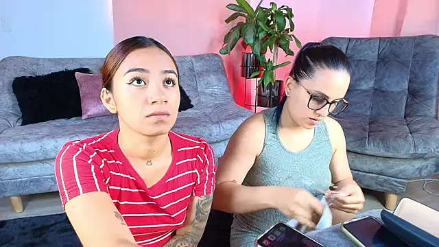 Jules n Gia online show from 10.14.25