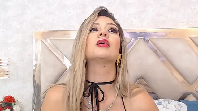 Snapshot of JoannaStanford chatting on 01.21.25 JoannaStanford online show from 01.21.25