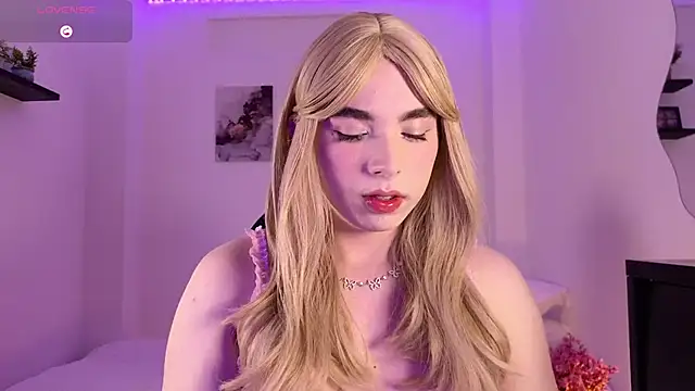 Snapshot of meloddysky chatting on 01.17.25 meloddysky online show from 01.17.25