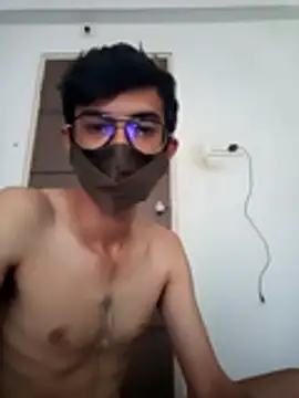 Snapshot of vamphunt130 chatting on 11.08.25 vamphunt130 online show from 11.08.25