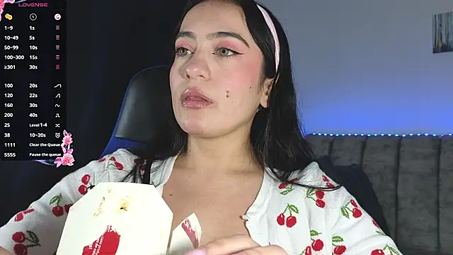 ZaraDames  online show from 02.15.26