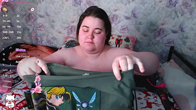 Estelle Hicks online show from 01.07.25