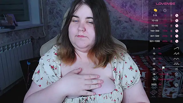 Estelle Hicks online show from 11.22.25