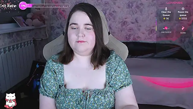 Estelle Hicks online show from 05.11.26