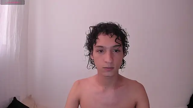 Snapshot of Danni_boy chatting on 03.15.25 Danni boy online show from 03.15.25