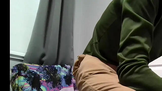 Snapshot of slendt94 chatting on 11.05.25 slendt94 online show from 11.05.25