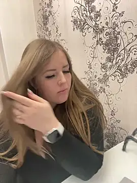 MargaretRoyal online show from 10.29.25