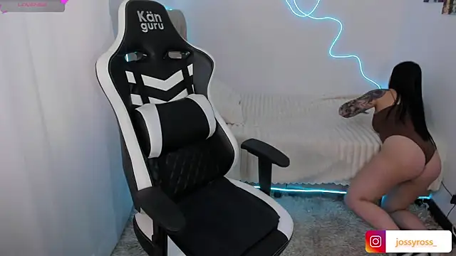 Victoryyy  online show from 09.19.25