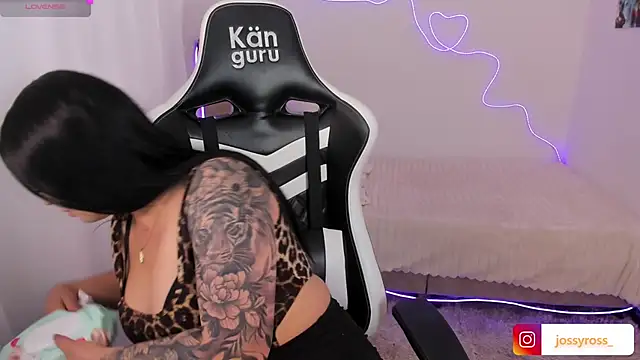 Victoryyy  online show from 09.25.25