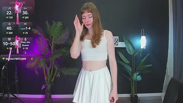 Snapshot of EvaSelin chatting on 02.06.25 EvaSelin online show from 02.06.25