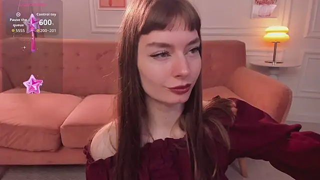 Snapshot of EvaSelin chatting on 09.10.25 EvaSelin online show from 09.10.25