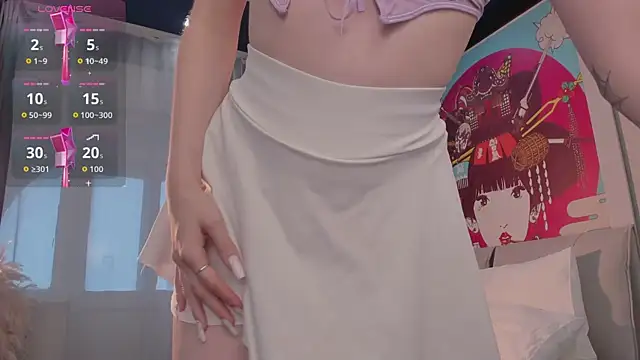 Snapshot of EvaSelin chatting on 09.14.25 EvaSelin online show from 09.14.25