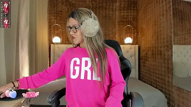 Snapshot of vitta_alfayed chatting on 01.15.25 vitta alfayed online show from 01.15.25