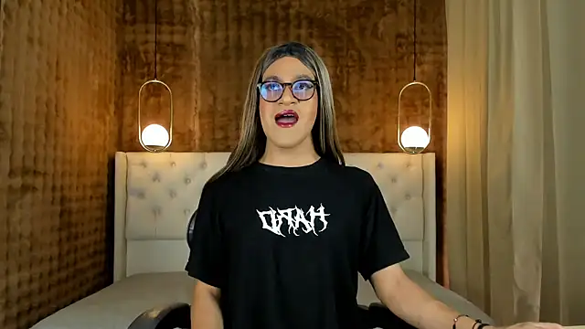 Snapshot of vitta_alfayed chatting on 01.25.25 vitta alfayed online show from 01.25.25