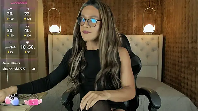 Snapshot of vitta_alfayed chatting on 02.11.25 vitta alfayed online show from 02.11.25