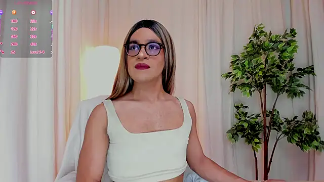 Snapshot of vitta_alfayed chatting on 03.09.25 vitta alfayed online show from 03.09.25