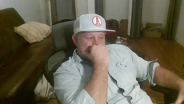 Snapshot of poundyouout69 chatting on 02.21.26 poundyouout69 online show from 02.21.26