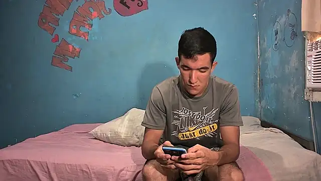 Snapshot of Sweetiefoxxx chatting on 01.17.25 Sweetiefoxxx online show from 01.17.25