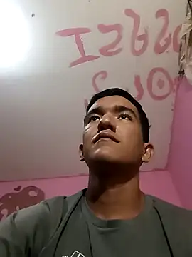 Snapshot of Sweetiefoxxx chatting on 03.07.25 Sweetiefoxxx online show from 03.07.25