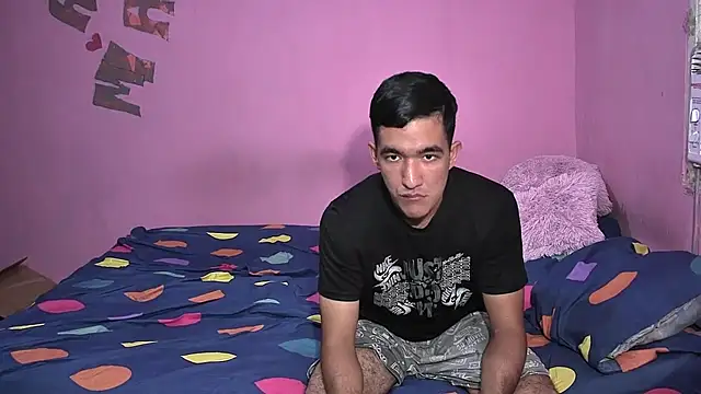 Snapshot of Sweetiefoxxx chatting on 09.21.25 Sweetiefoxxx online show from 09.21.25