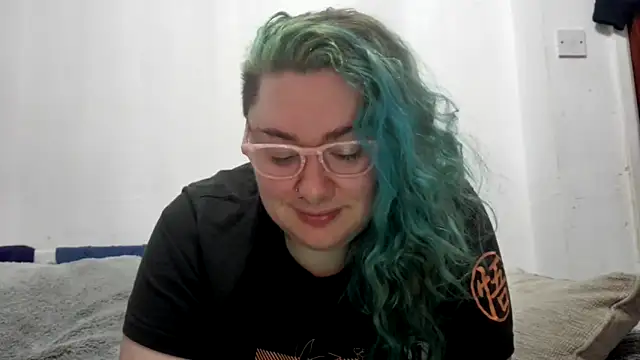 Snapshot of Bustycurves chatting on 03.10.26 Bustycurves online show from 03.10.26