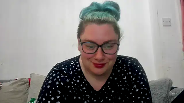 Bustycurves online show from 06.17.26