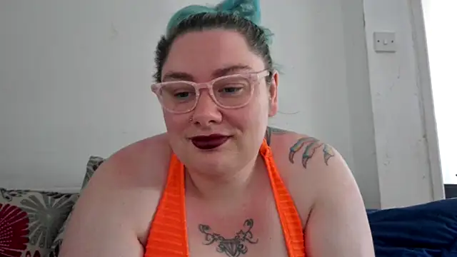 Bustycurves online show from 06.30.26
