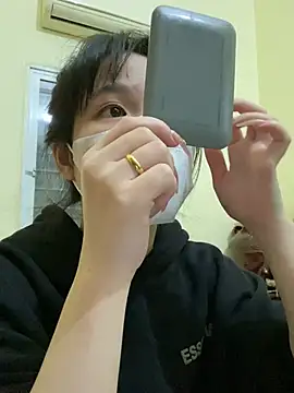 Snapshot of minmin2kk5 chatting on 02.05.25 minmin2kk5 online show from 02.05.25