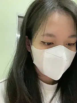 Snapshot of minmin2kk5 chatting on 02.11.25 minmin2kk5 online show from 02.11.25