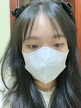 Snapshot of minmin2kk5 chatting on 02.15.25 minmin2kk5 online show from 02.15.25