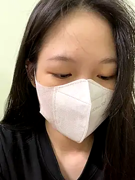 Snapshot of minmin2kk5 chatting on 09.11.25 minmin2kk5 online show from 09.11.25