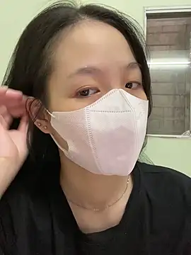 Snapshot of minmin2kk5 chatting on 10.10.25 minmin2kk5 online show from 10.10.25